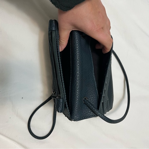 colab Crossbody Bag - Picture 4 of 5